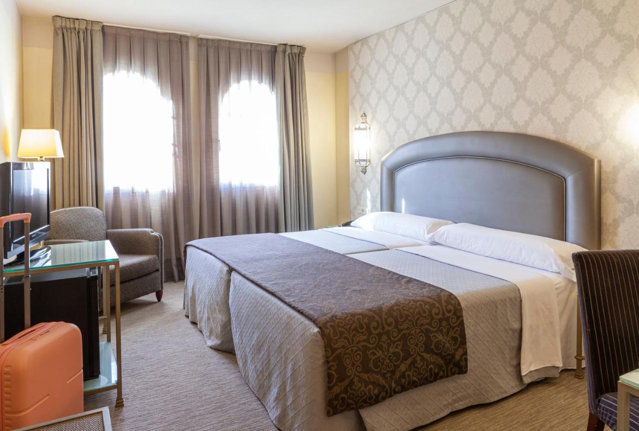 Chambre Double ou Lits Jumeaux