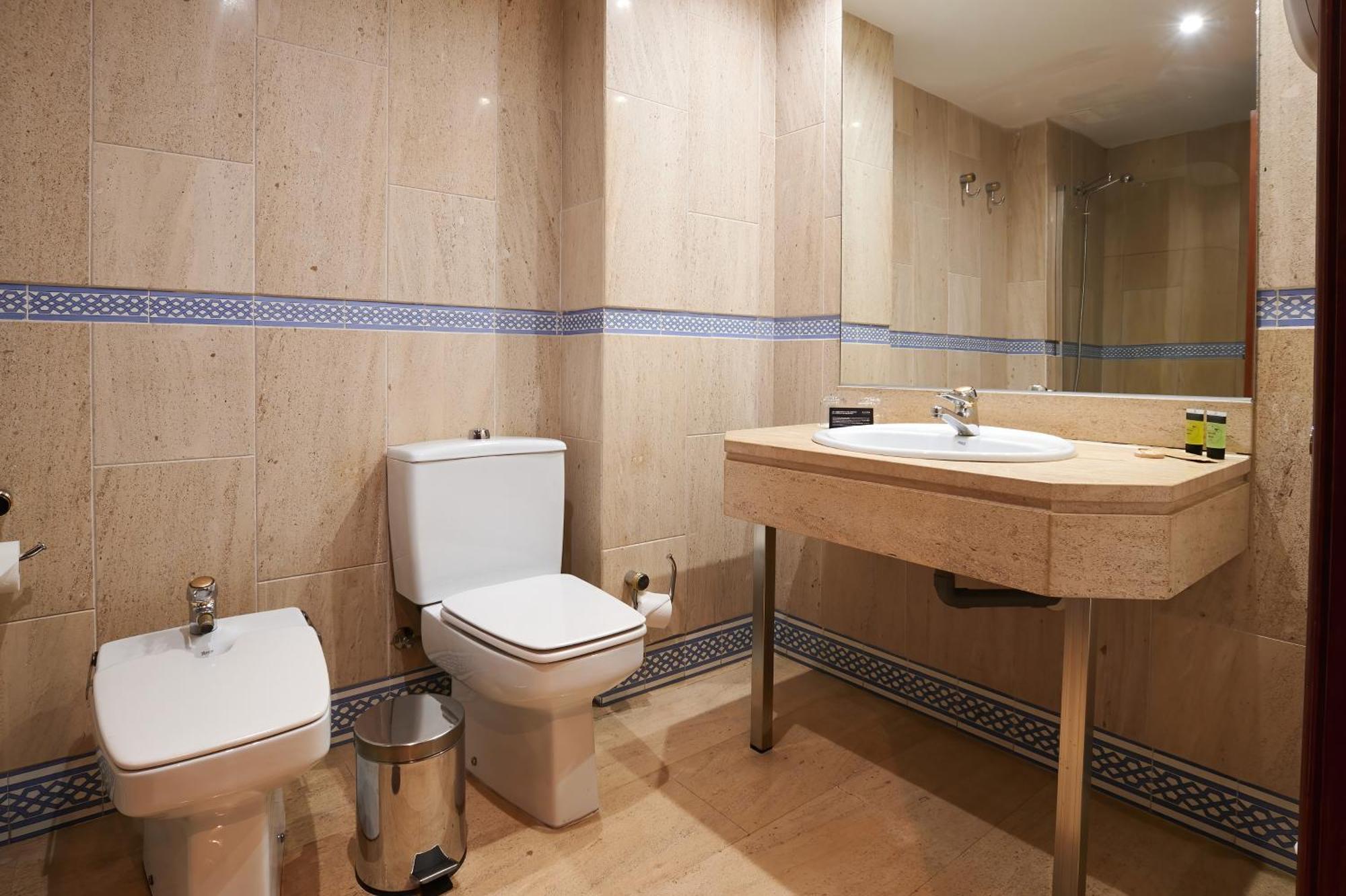 Habitación Triple con aparcamiento