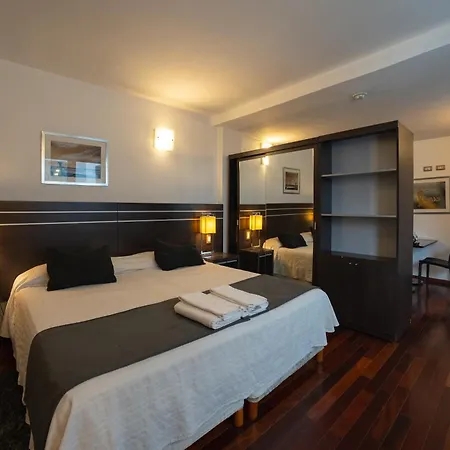 Zoom Apartments Hotel-3